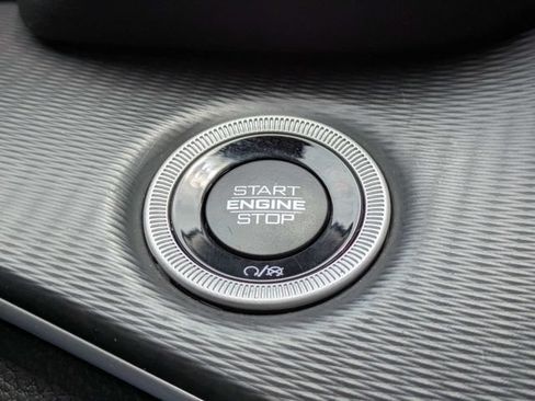 Used 2023 Jeep Grand Cherokee L Laredo AWD/4WD image 29