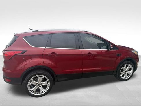 Used 2019 Ford Escape Titanium AWD/4WD image 22