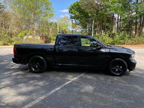 Used 2017 RAM 1500 Sport w/ Black Ram 1500 Sport Group image 4