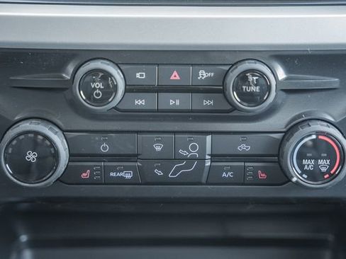 New 2026 Ford F250 XLT w/ XLT Premium Package AWD/4WD image 33