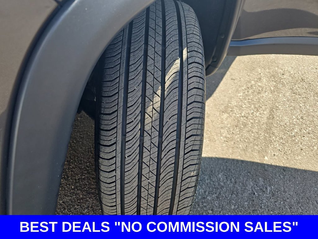 Used 2023 Jeep Compass Latitude w/ Sun and Sound Group AWD/4WD image 33