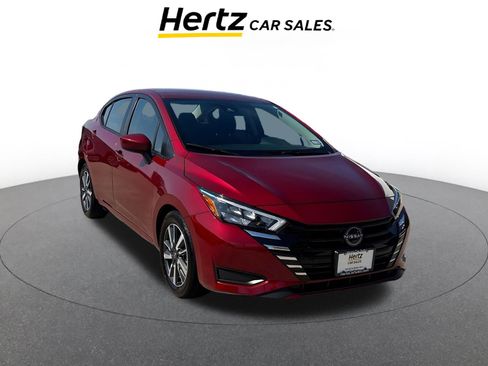 Used 2025 Nissan Versa SV image 1