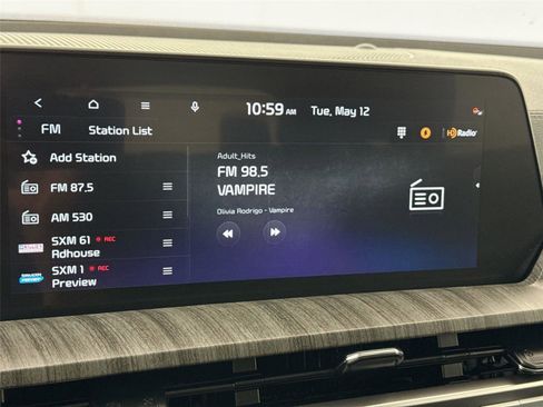 Used 2024 Kia Telluride EX w/ EX Captain's Chair Package AWD/4WD image 24