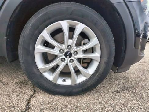 Used 2021 Kia Telluride LX image 30