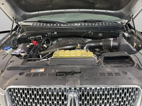 Used 2020 Lincoln Navigator L Reserve RWD image 28
