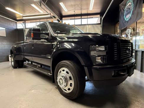 Used 2010 Ford F450 Harley-Davidson AWD/4WD image 10