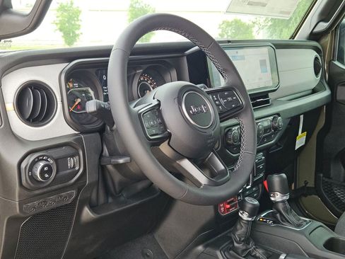 New 2026 Jeep Gladiator Mojave AWD/4WD image 10