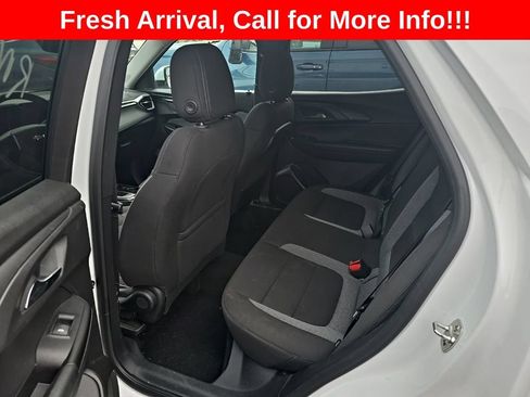 Used 2025 Chevrolet TrailBlazer LT AWD/4WD image 14