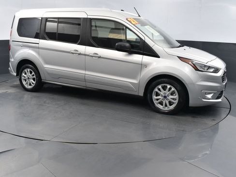 Certified 2021 Ford Transit Connect XLT image 3