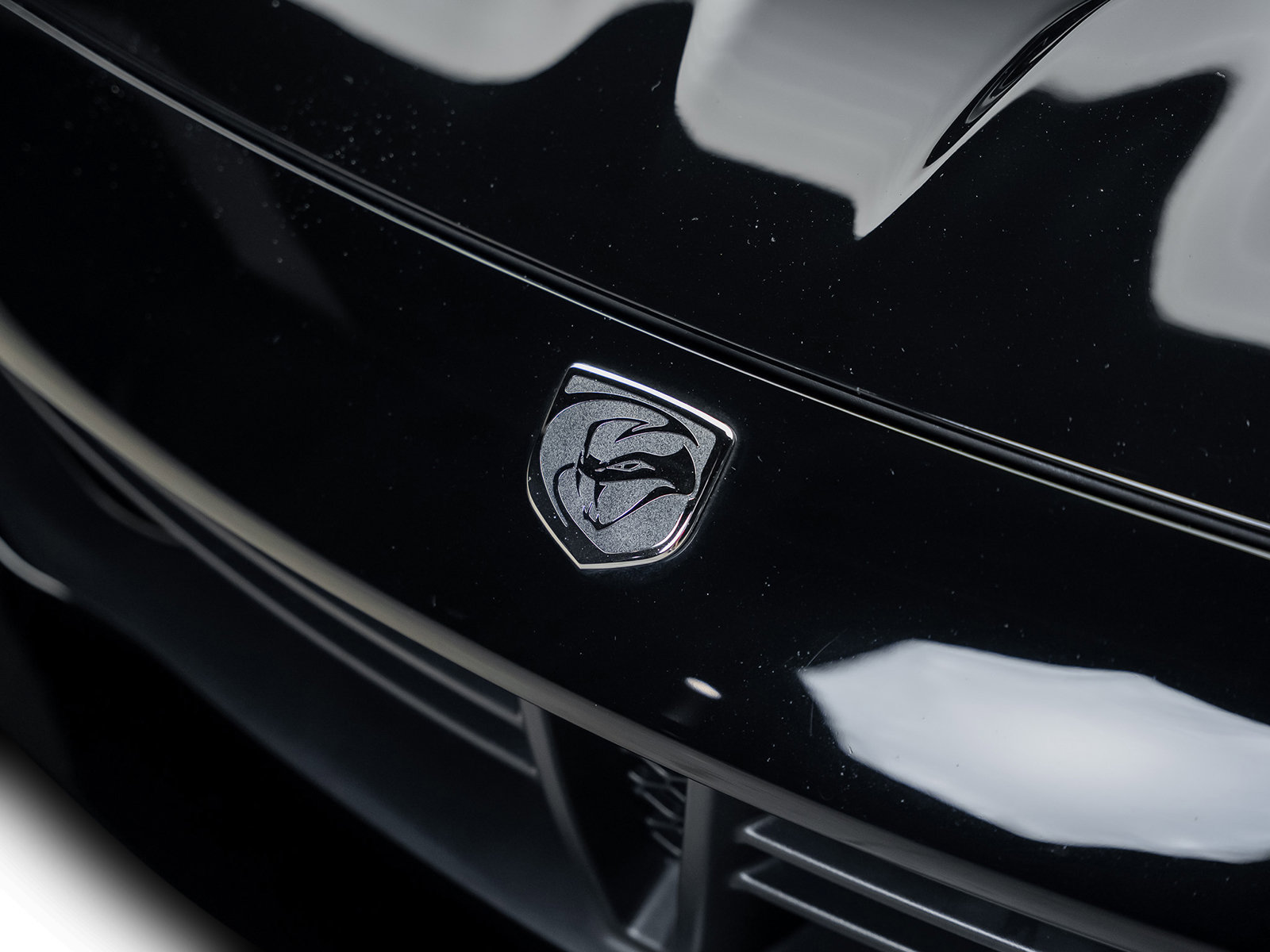 Used 2013 SRT Viper GTS w/ GTS Laguna Interior Pkg RWD image 5