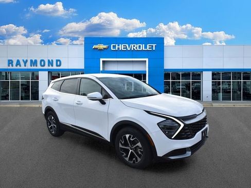 Certified 2024 Kia Sportage EX FWD image 11