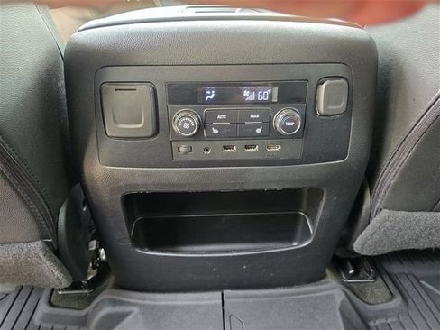 Used 2018 Chevrolet Tahoe LT AWD/4WD image 20