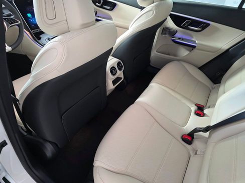 New 2026 Mercedes-Benz GLC 300 4MATIC image 11