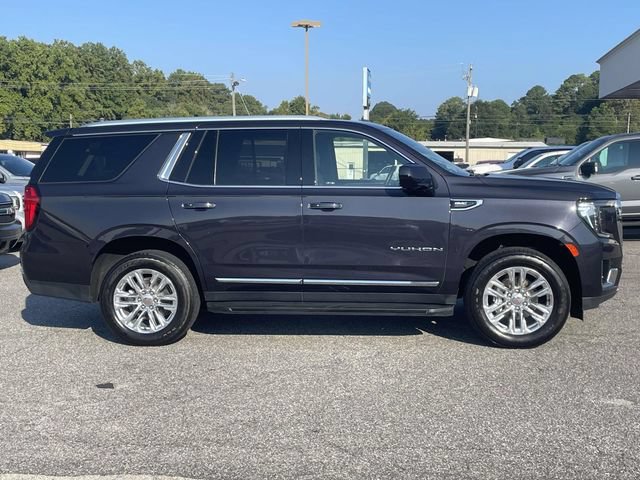 Used 2024 GMC Yukon SLT AWD/4WD image 2