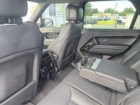 Used 2025 Land Rover Range Rover Sport Dynamic SE AWD/4WD image 15