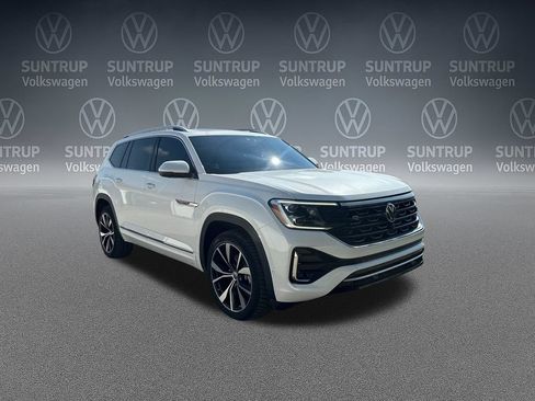 Used 2024 Volkswagen Atlas SEL Premium R-Line AWD/4WD image 38