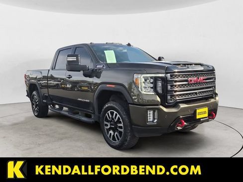 Used 2023 GMC Sierra 2500 AT4 w/ AT4 Preferred Package AWD/4WD image 3