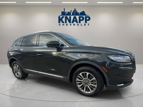 Used 2022 Lincoln Nautilus Reserve image 6