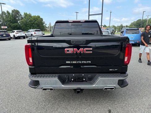 Used 2022 GMC Sierra 1500 SLT AWD/4WD image 8