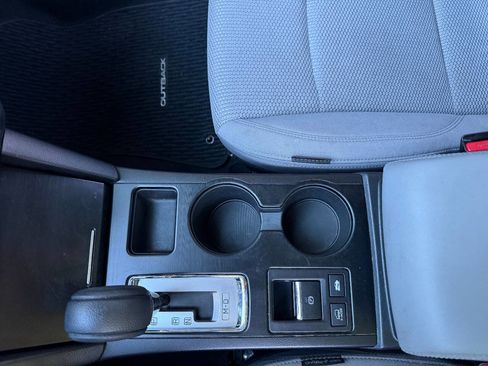 Used 2019 Subaru Outback 2.5i image 30