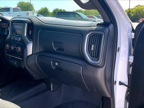 Used 2019 Chevrolet Silverado 1500 LT w/ Convenience Package AWD/4WD image 13