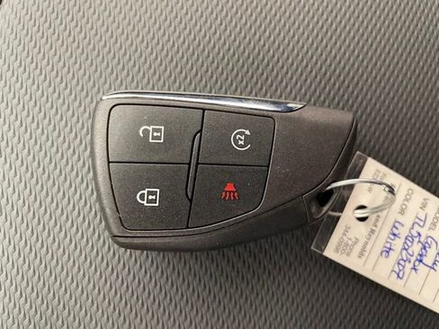 New 2026 Chevrolet Equinox LT w/ Safety and Technology Package AWD/4WD image 20