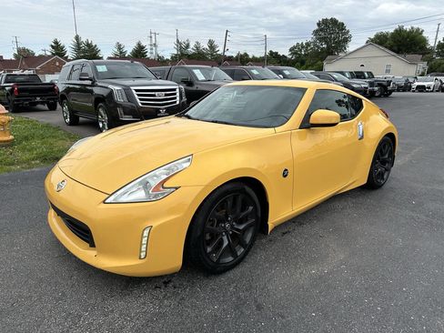 Used 2017 Nissan 370Z Touring image 3