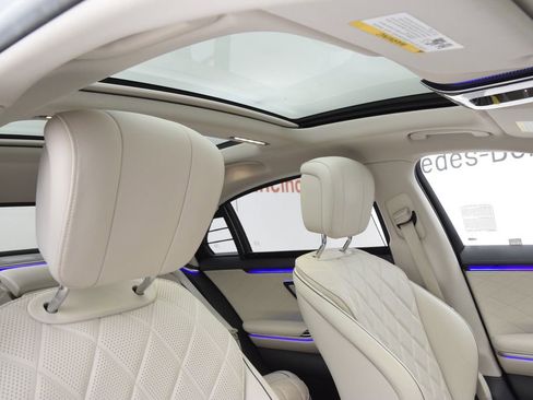 Certified 2022 Mercedes-Benz S 580 4MATIC Sedan image 17