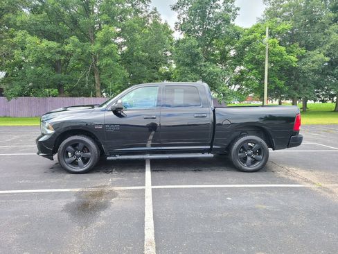Used 2019 RAM 1500 Express w/ Wheel & Sound Group AWD/4WD image 4