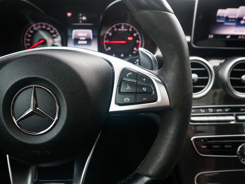 Used 2018 Mercedes-Benz C 63 AMG AMG C 63 image 20