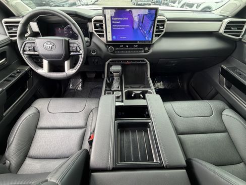 Used 2024 Toyota Tundra Limited AWD/4WD image 27