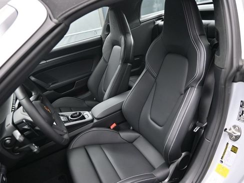 Certified 2026 Porsche 911 Targa 4S AWD/4WD image 5