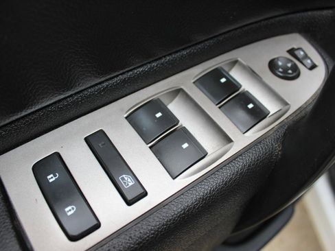 Used 2010 Chevrolet Silverado 1500 LS AWD/4WD image 20