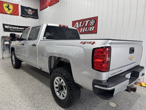 Used 2017 Chevrolet Silverado 2500 W/T w/ WT Fleet Convenience Package AWD/4WD image 4