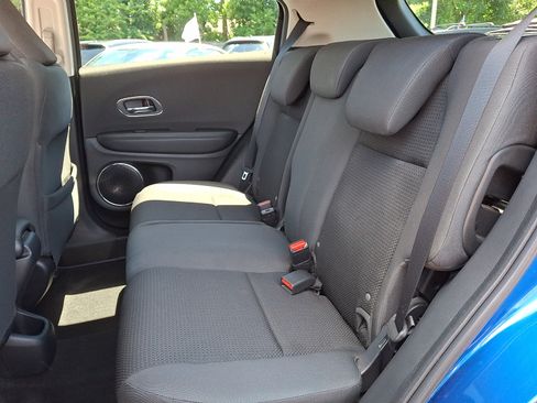 Certified 2022 Honda HR-V EX image 9