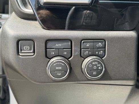 Used 2022 Chevrolet Silverado 1500 RST w/ Rally Edition AWD/4WD image 15