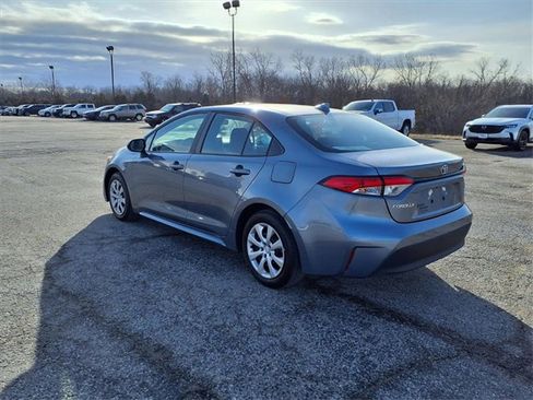 Used 2025 Toyota Corolla LE image 27