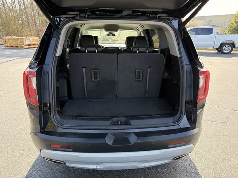 Used 2023 GMC Acadia SLT image 19
