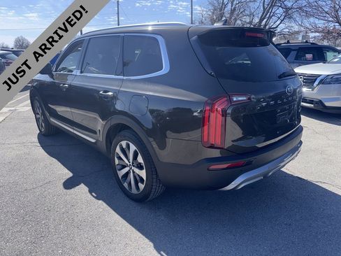 Used 2020 Kia Telluride EX w/ EX Premium Package image 7