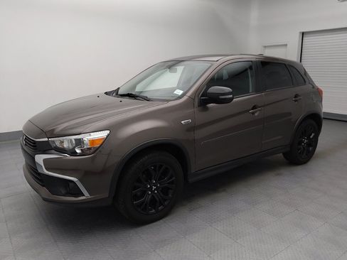 Used 2017 Mitsubishi Outlander Sport LE AWD/4WD image 2