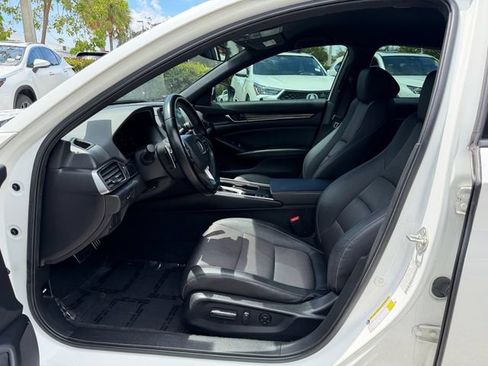 Used 2020 Honda Accord Sport image 11