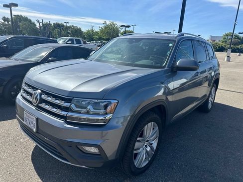 Used 2019 Volkswagen Atlas SE FWD image 3