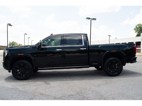 New 2026 GMC Sierra 2500 Denali Ultimate w/ LPO, Black Badging Package AWD/4WD image 5