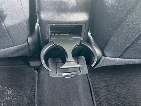 Used 2016 Toyota Corolla S image 17