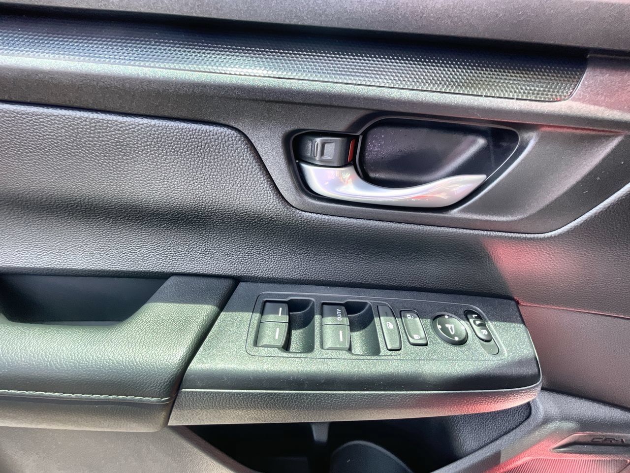 Used 2025 Honda CR-V LX image 22