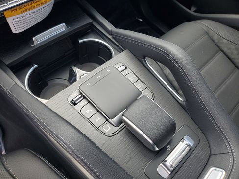 New 2026 Mercedes-Benz GLS 580 4MATIC image 34