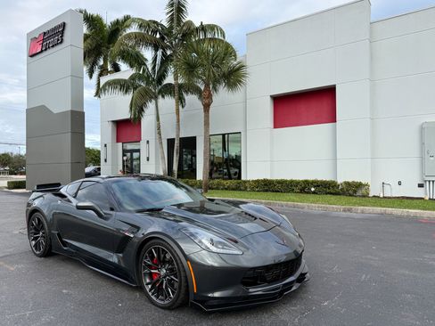 Used 2019 Chevrolet Corvette Z06 image 2