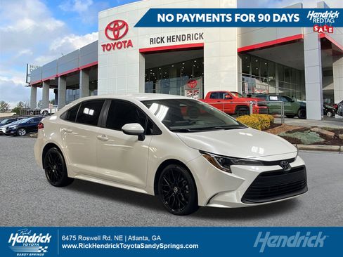 Certified 2023 Toyota Corolla LE image 1