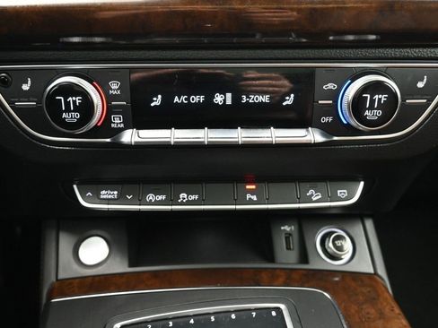 Used 2020 Audi Q5 2.0T Premium Plus w/ Premium Plus Package image 16