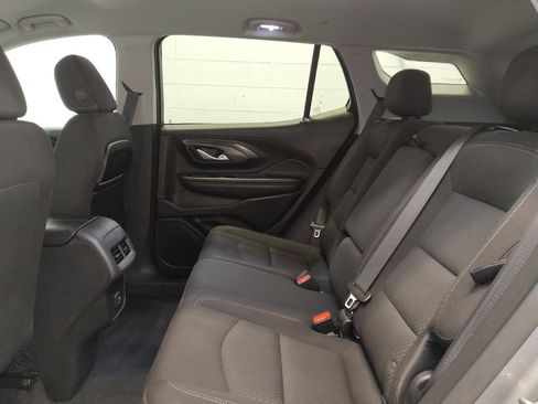 Used 2024 GMC Terrain SLE image 18